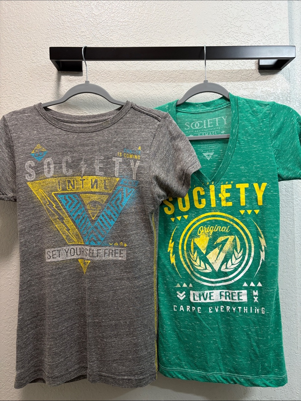 Society Women’s Graphic Tees Set